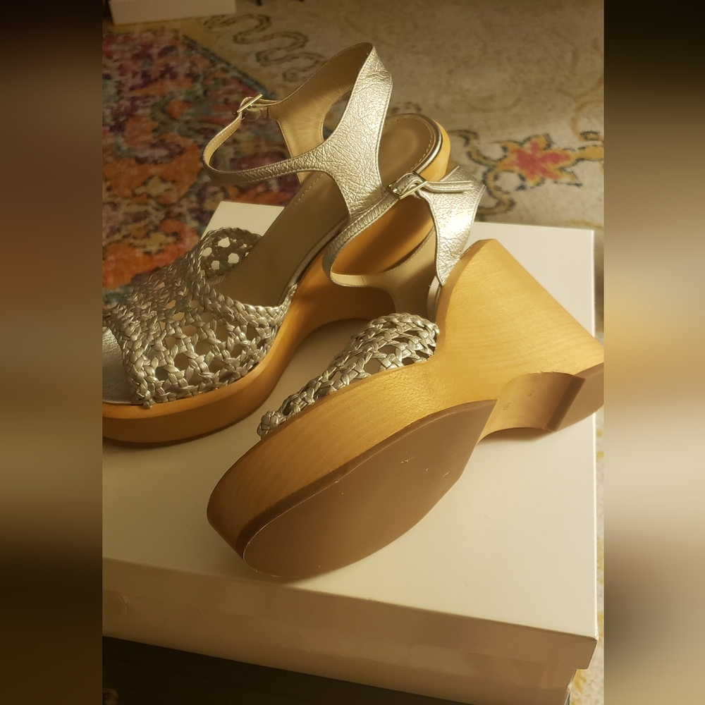 THEORY WOVEN SILVER LEATHER WEDGES NIB SIZE 10 FABULOUS